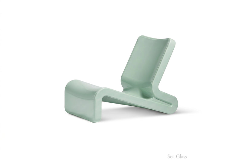 Line Lounge Chair