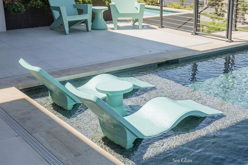 Line Chaise Lounge